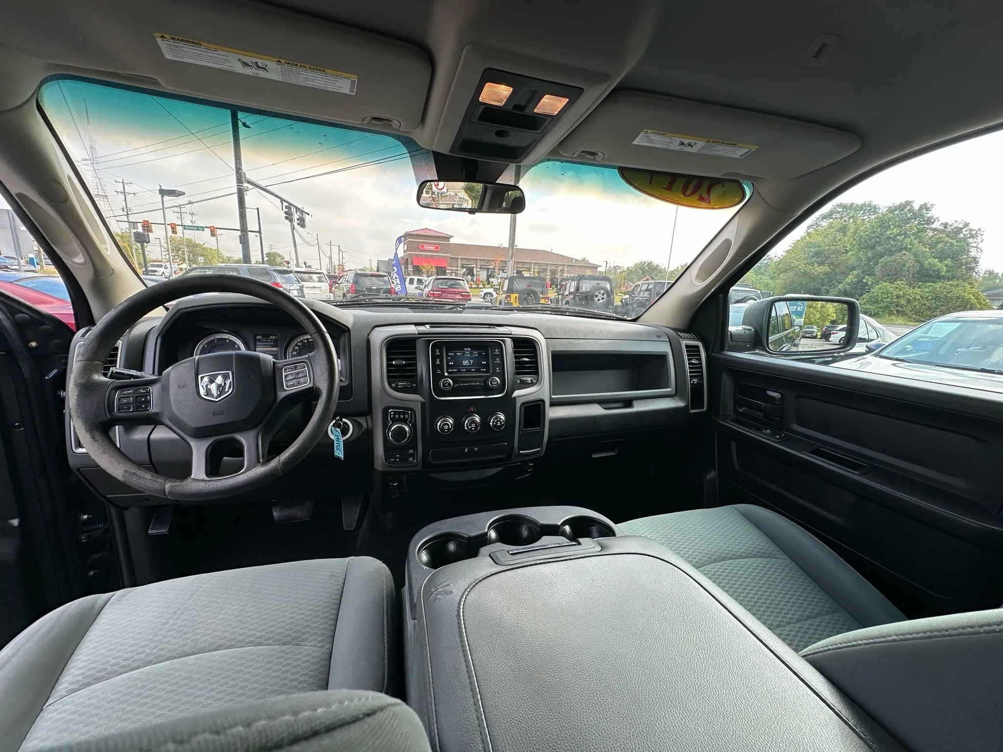 Used 2017 RAM 1500 Express image 19