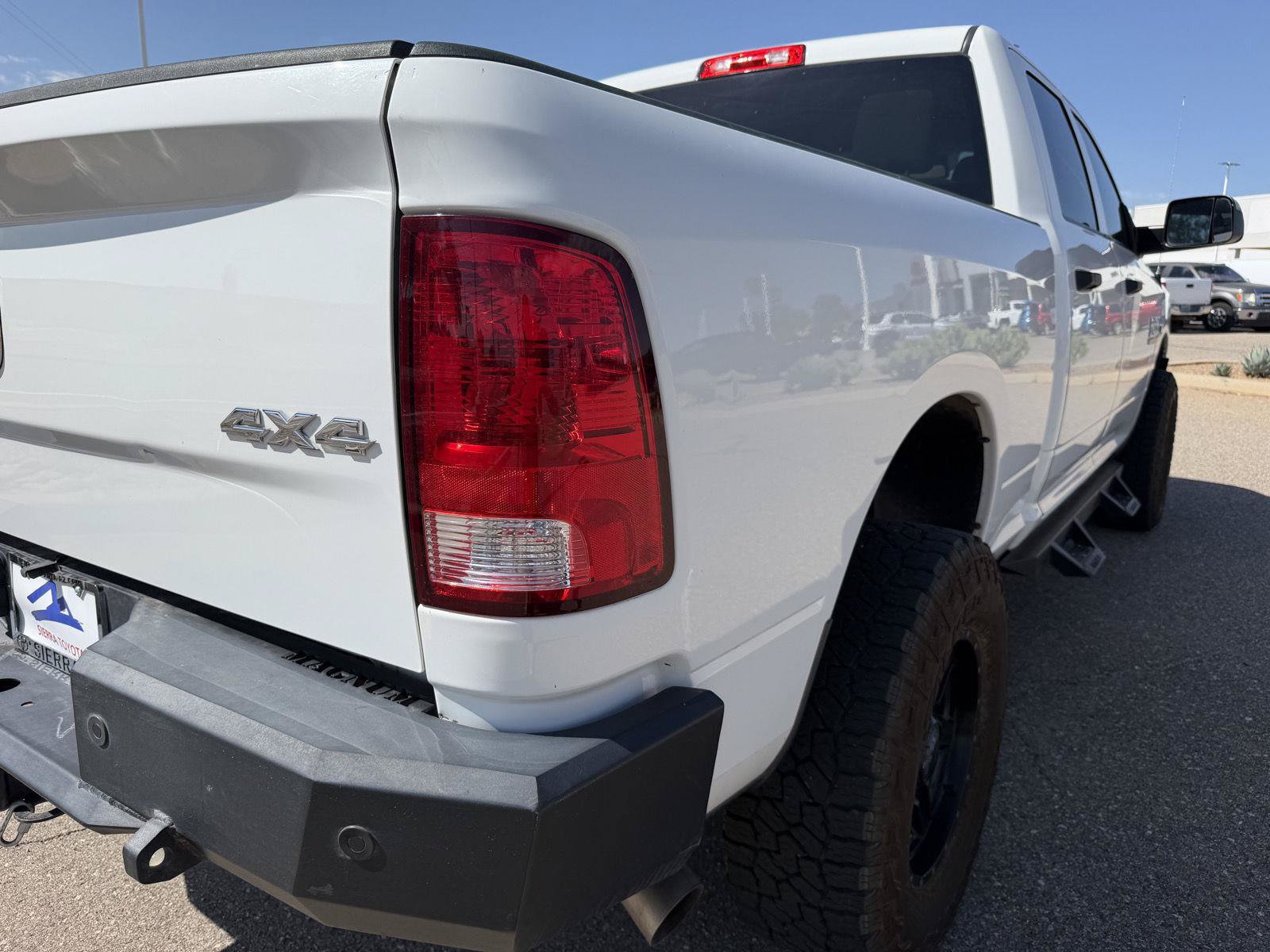 Used 2017 RAM 2500 Tradesman w/ Chrome Appearance Group AWD/4WD image 13