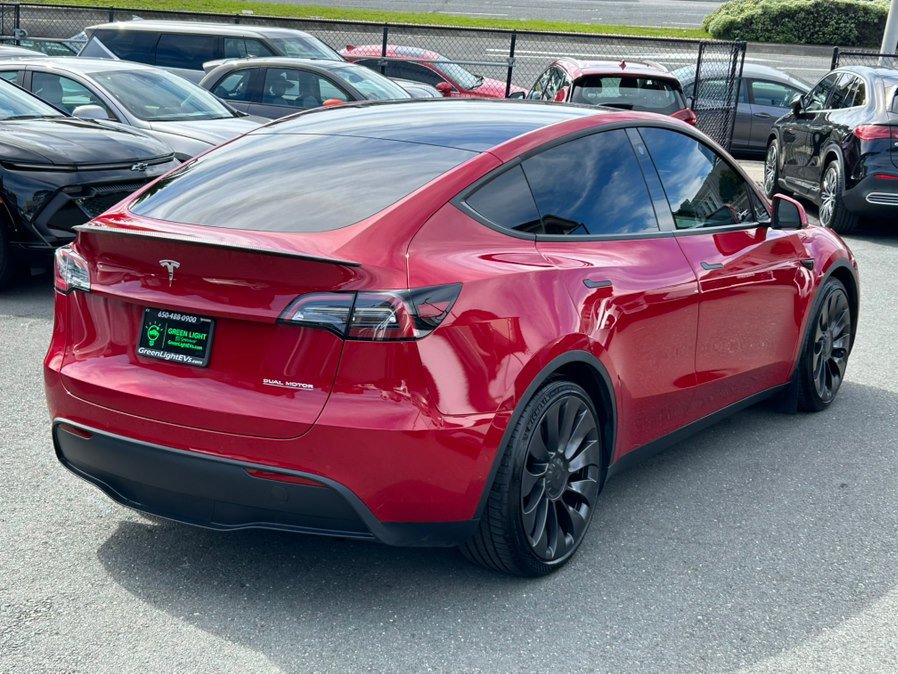 Used 2022 Tesla Model Y Performance image 5