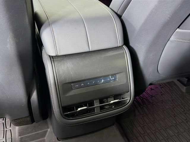Certified 2025 Lincoln Nautilus Premier w/ Jet Appearance Package AWD/4WD image 30