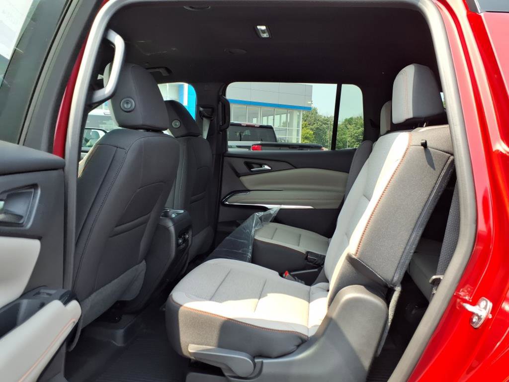 New 2026 Chevrolet Traverse LT w/ LPO, Floor Liner Package image 20