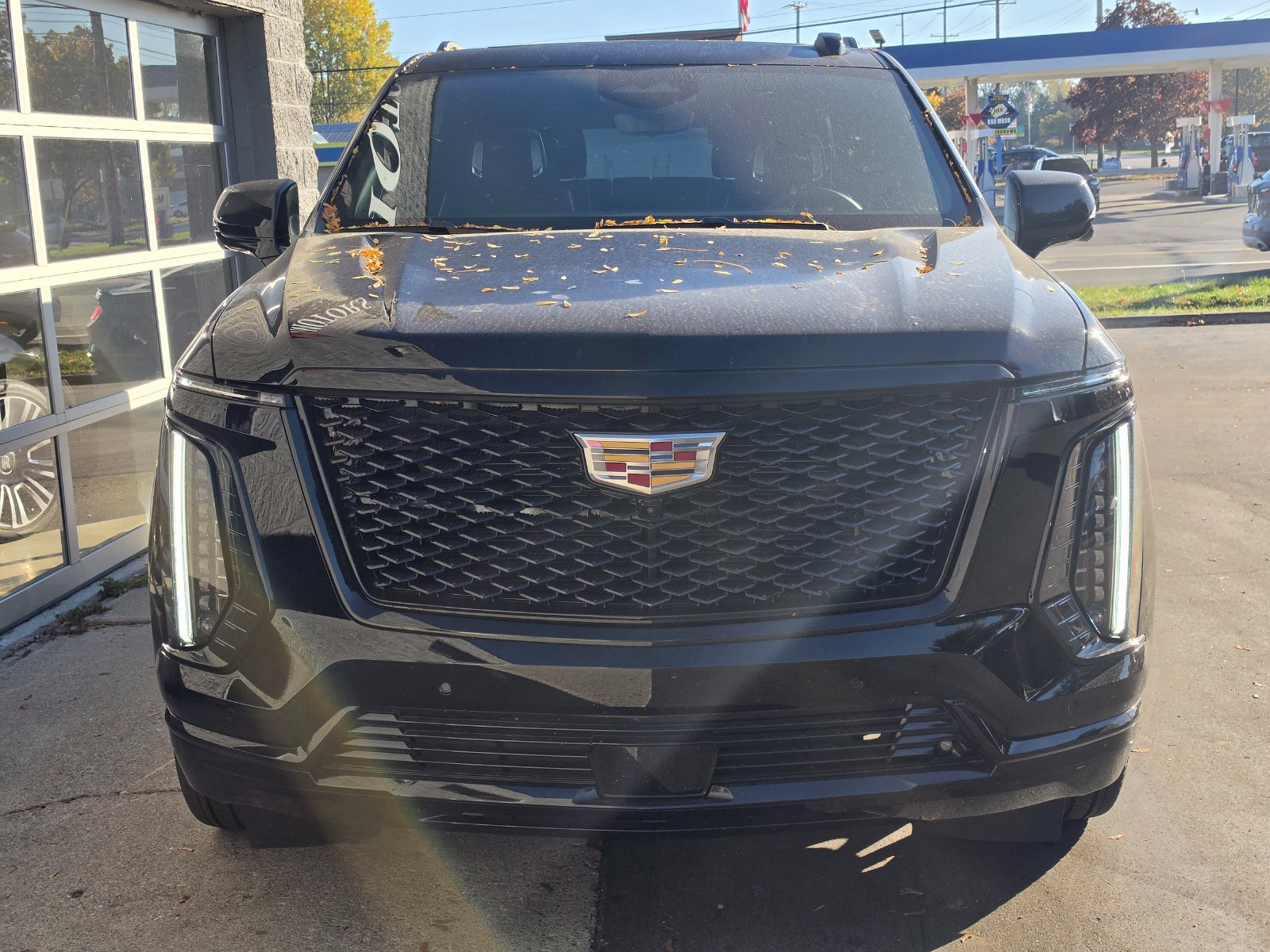 Used 2026 Cadillac Escalade Platinum Sport w/ LPO, ONYX Package AWD/4WD image 2