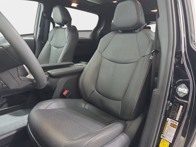 Certified 2026 Toyota Sienna Platinum AWD/4WD image 12