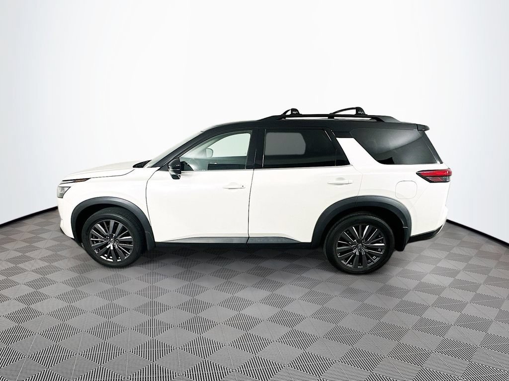 Certified 2023 Nissan Pathfinder SL w/ SL Premium Package AWD/4WD image 7