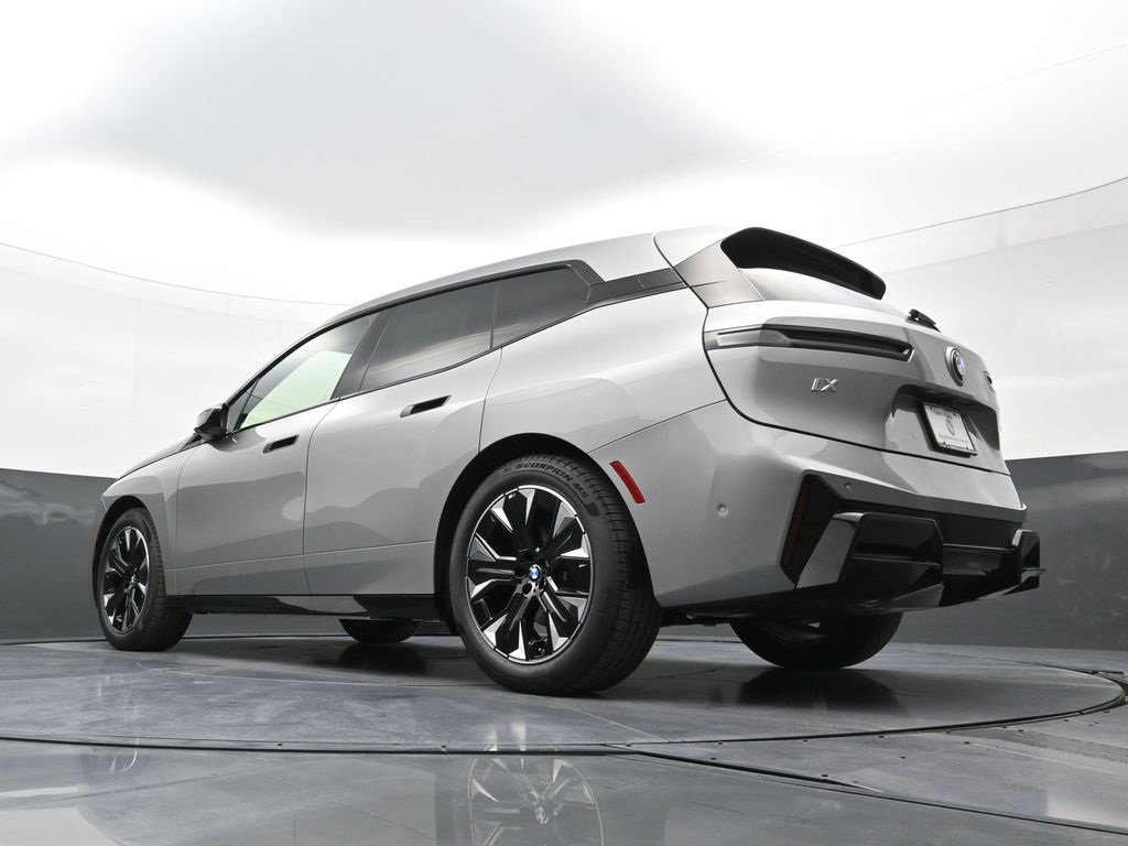 New 2026 BMW iX xDrive60 w/ M Sport Package image 28