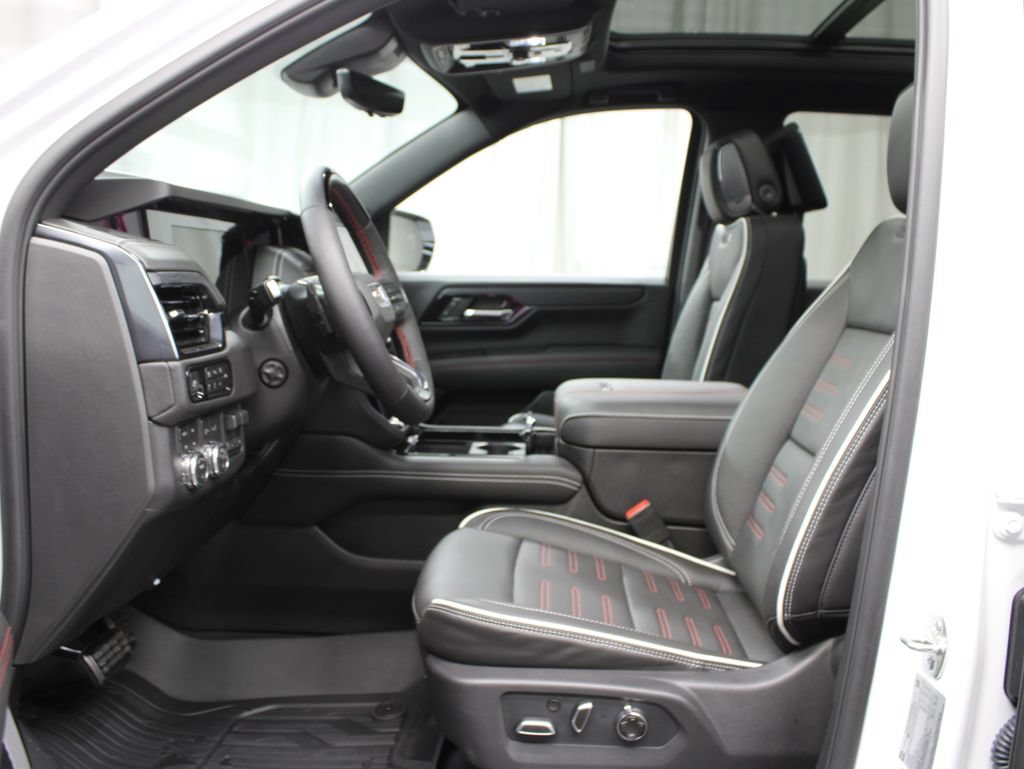 Used 2026 GMC Yukon AT4 Ultimate w/ LPO, Floor Liner Package AWD/4WD image 15