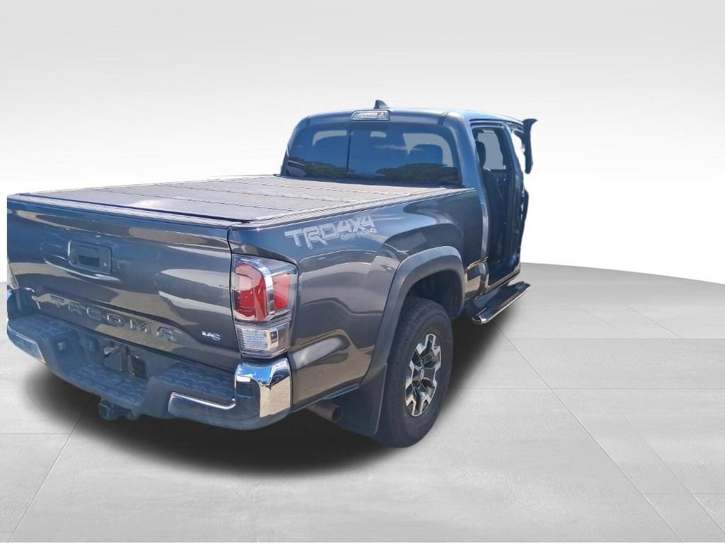 Used 2020 Toyota Tacoma TRD Off-Road AWD/4WD image 18