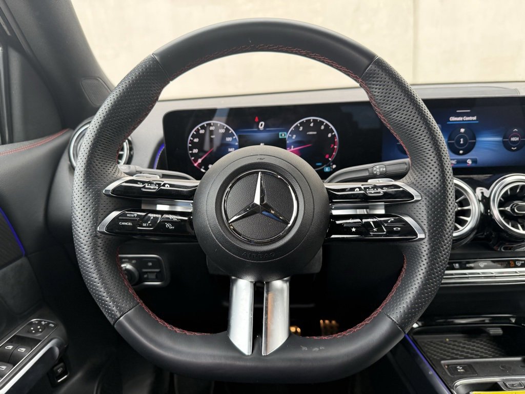 Used 2024 Mercedes-Benz GLB 250 image 7
