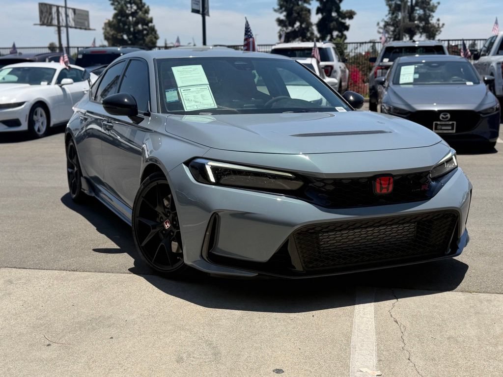Used 2025 Honda Civic Type R image 3