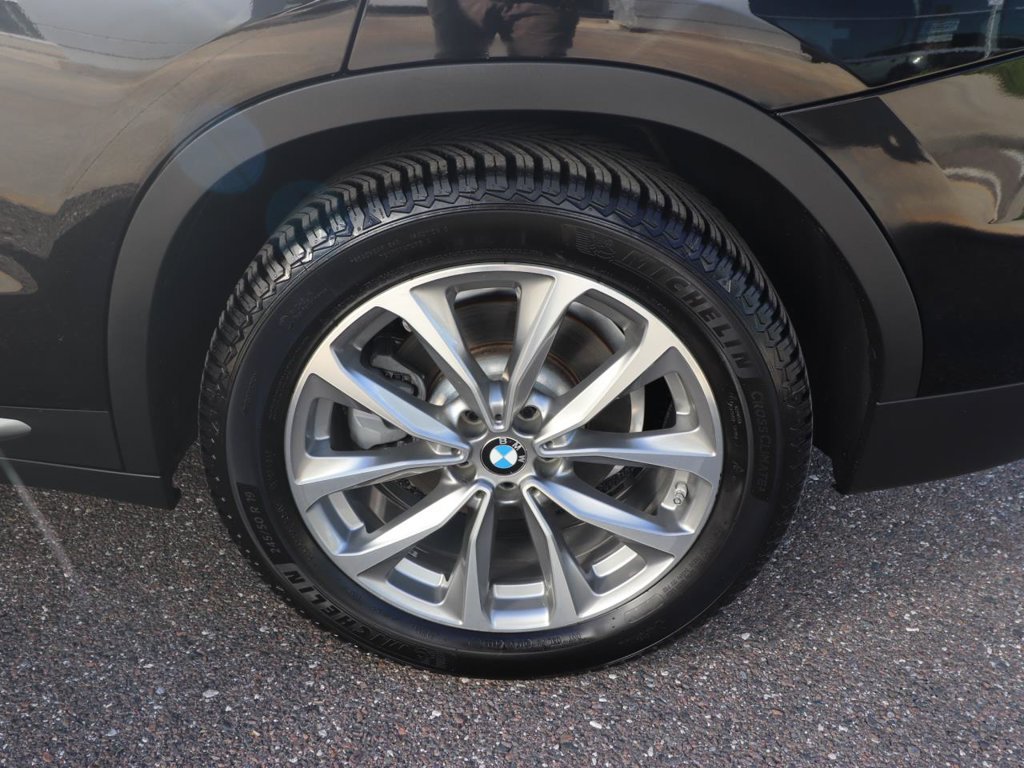 Used 2018 BMW X3 xDrive30i AWD/4WD image 16