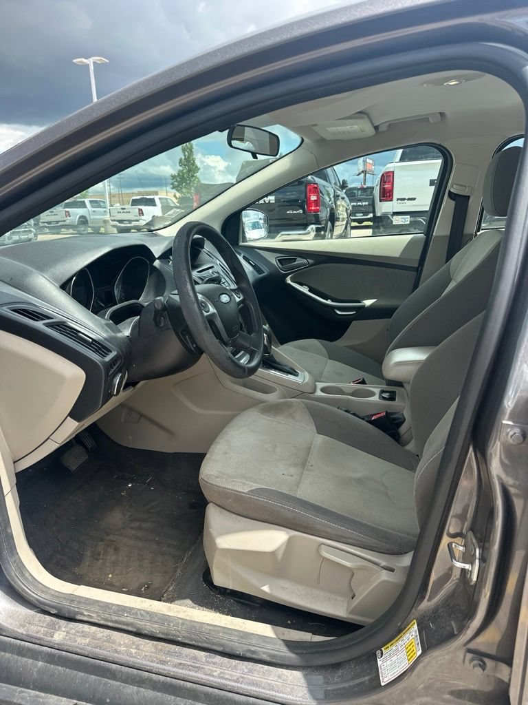 Used 2012 Ford Focus SE FWD image 7
