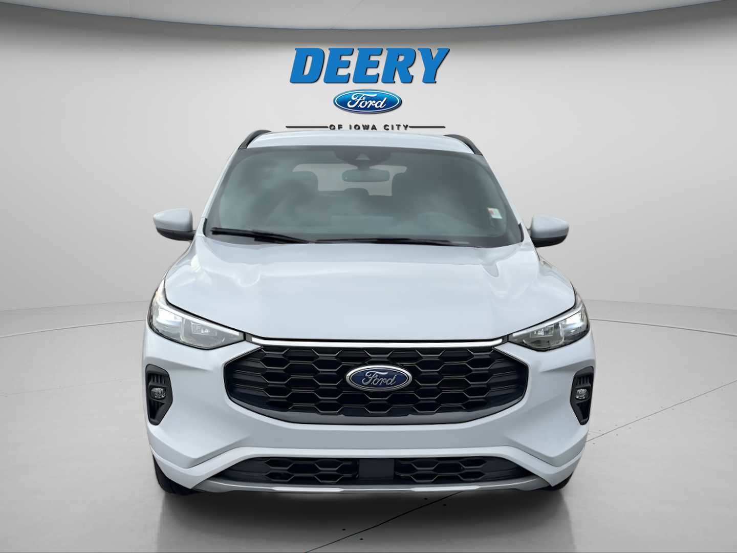 Used 2025 Ford Escape ST-Line Elite w/ Class II Trailer Tow Package image 8