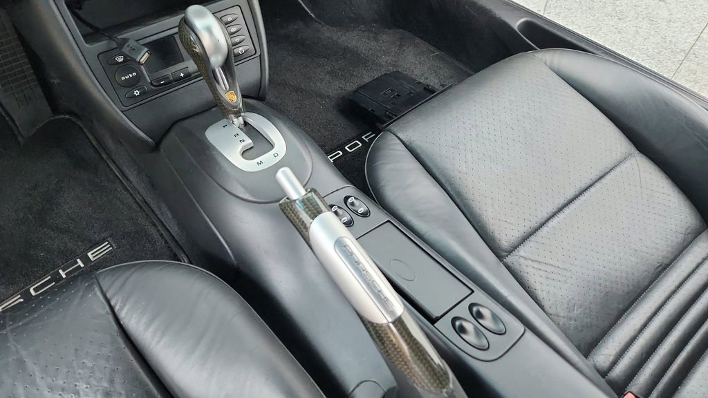 Used 2003 Porsche 911 Turbo image 29