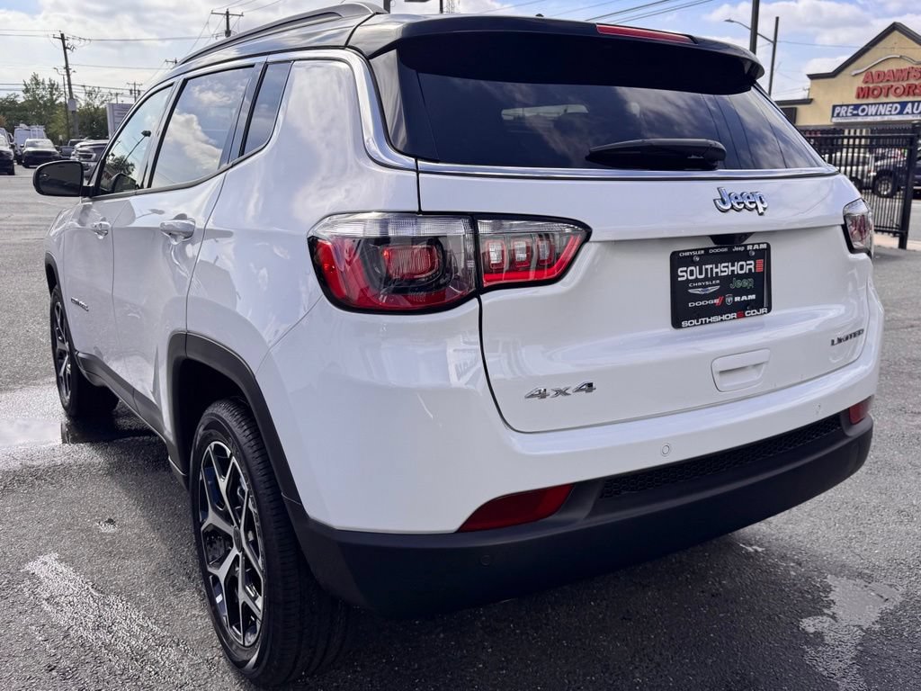 New 2026 Jeep Compass Limited w/ Sun, Sound & Navigation Group AWD/4WD image 5