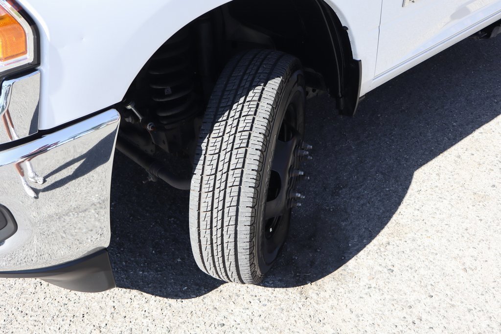 Used 2022 RAM 3500 Tradesman w/ Safety Group image 40