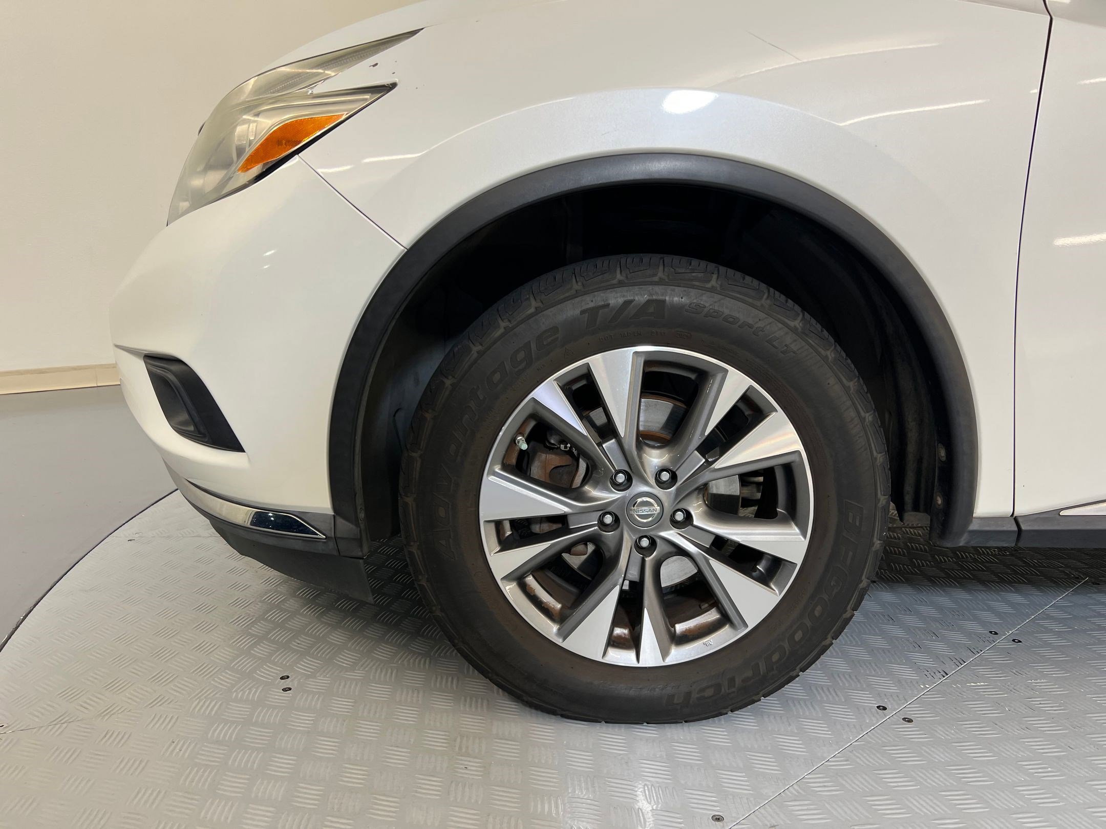 Used 2017 Nissan Murano SV image 11