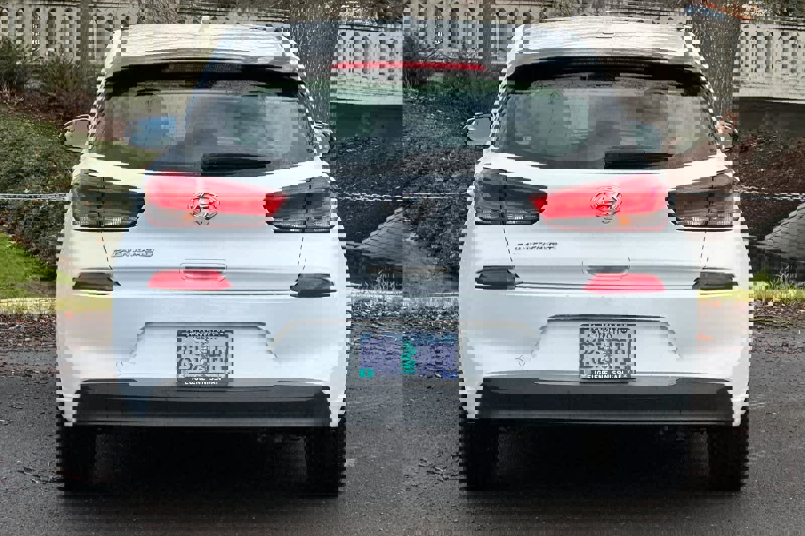 Used 2018 Hyundai Elantra GT image 7