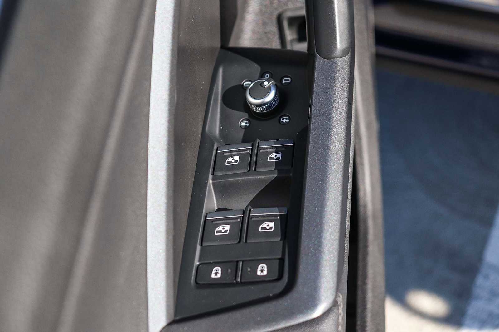 Used 2021 Audi Q3 2.0T Premium w/ Convenience Package image 28