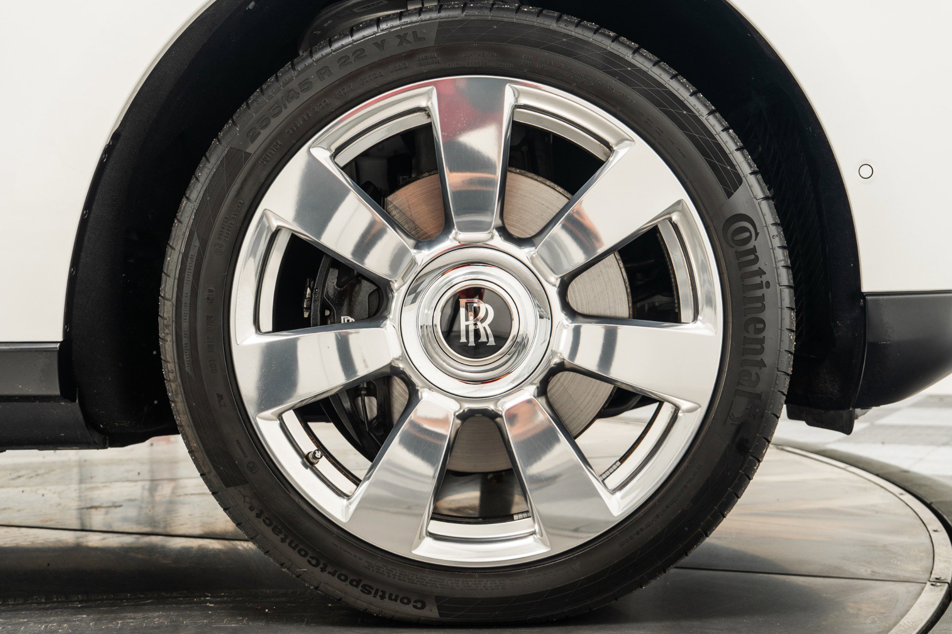 Used 2020 Rolls-Royce Cullinan image 49