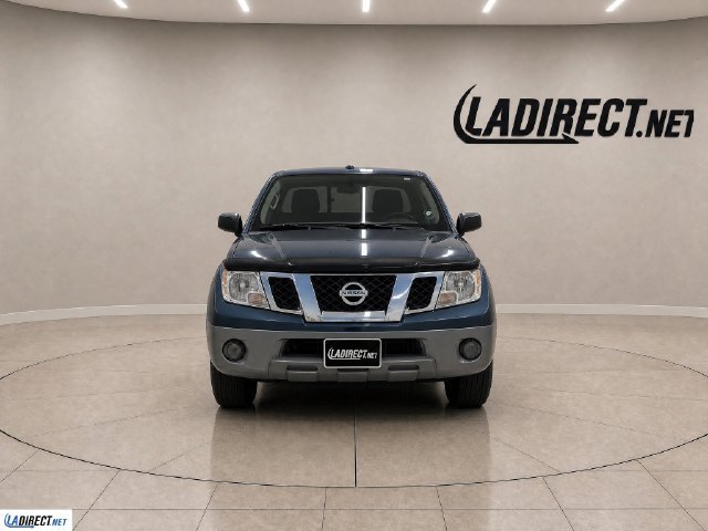 Used 2015 Nissan Frontier SV RWD image 2