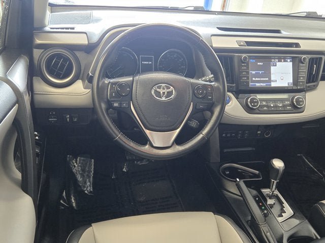 Used 2016 Toyota RAV4 Limited AWD/4WD image 18