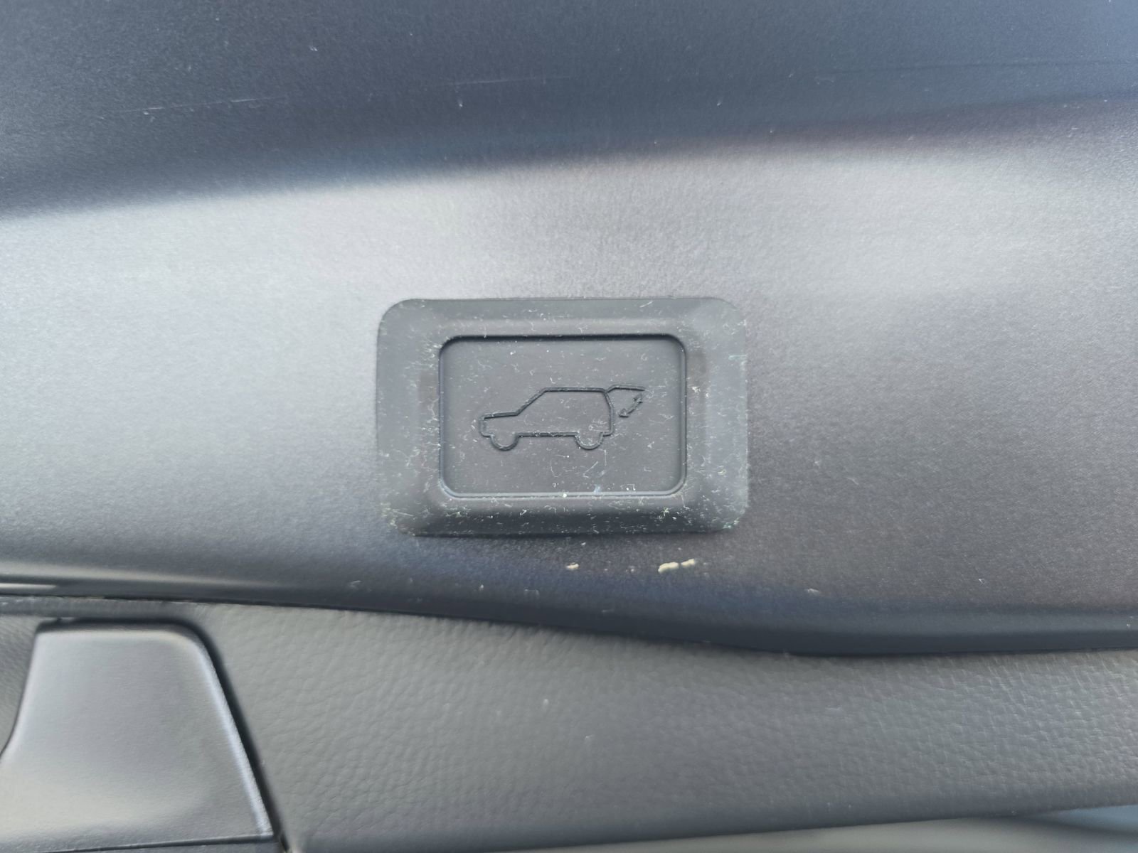 Used 2024 Toyota RAV4 XLE w/ Convenience Package image 19