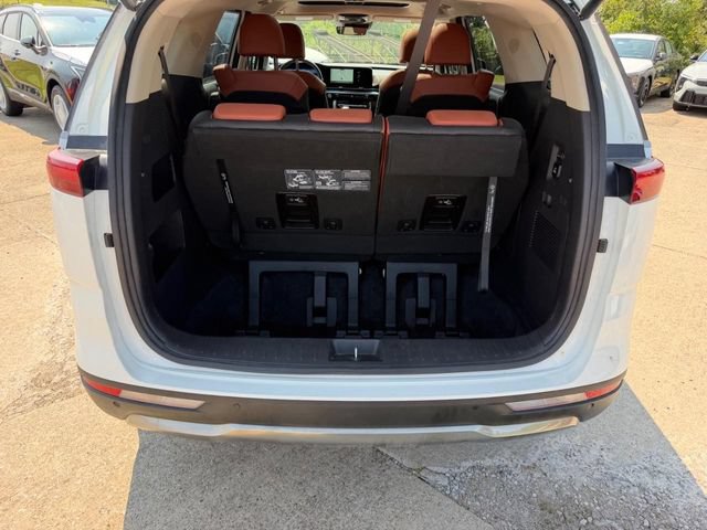 Certified 2024 Kia Carnival SX Prestige FWD image 5