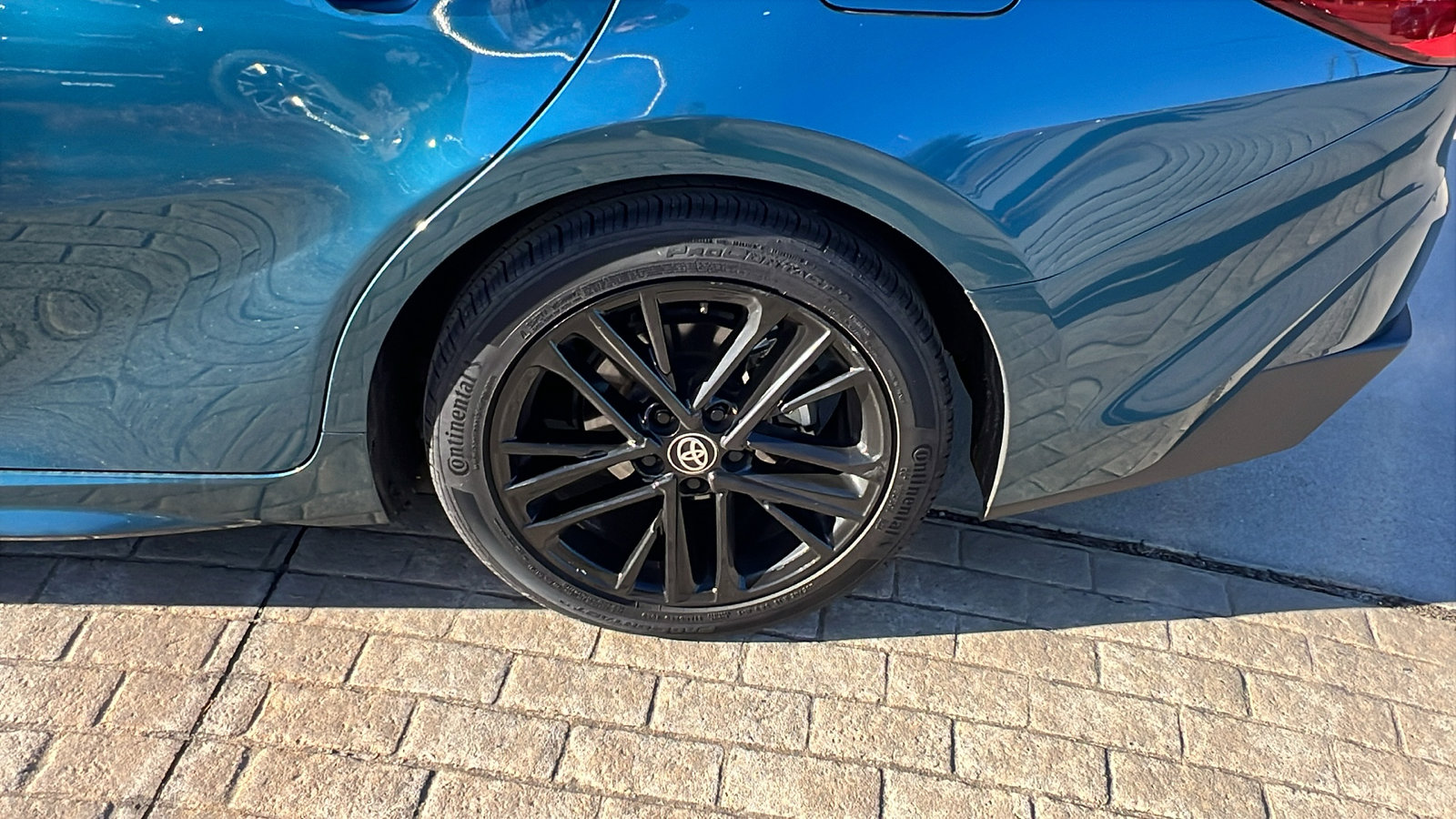 Used 2025 Toyota Camry SE image 12