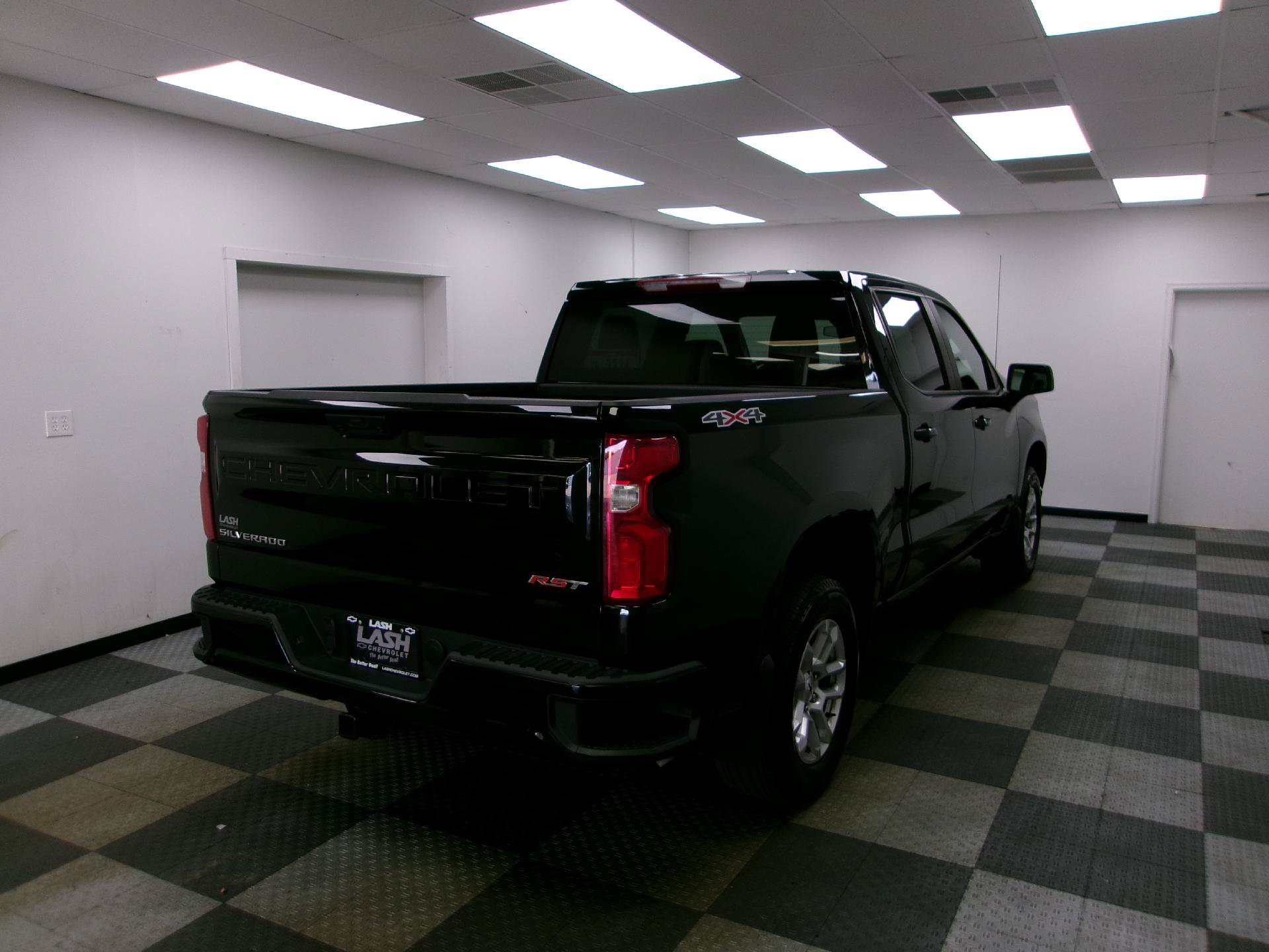 Used 2024 Chevrolet Silverado 1500 RST w/ Protection Package AWD/4WD image 11