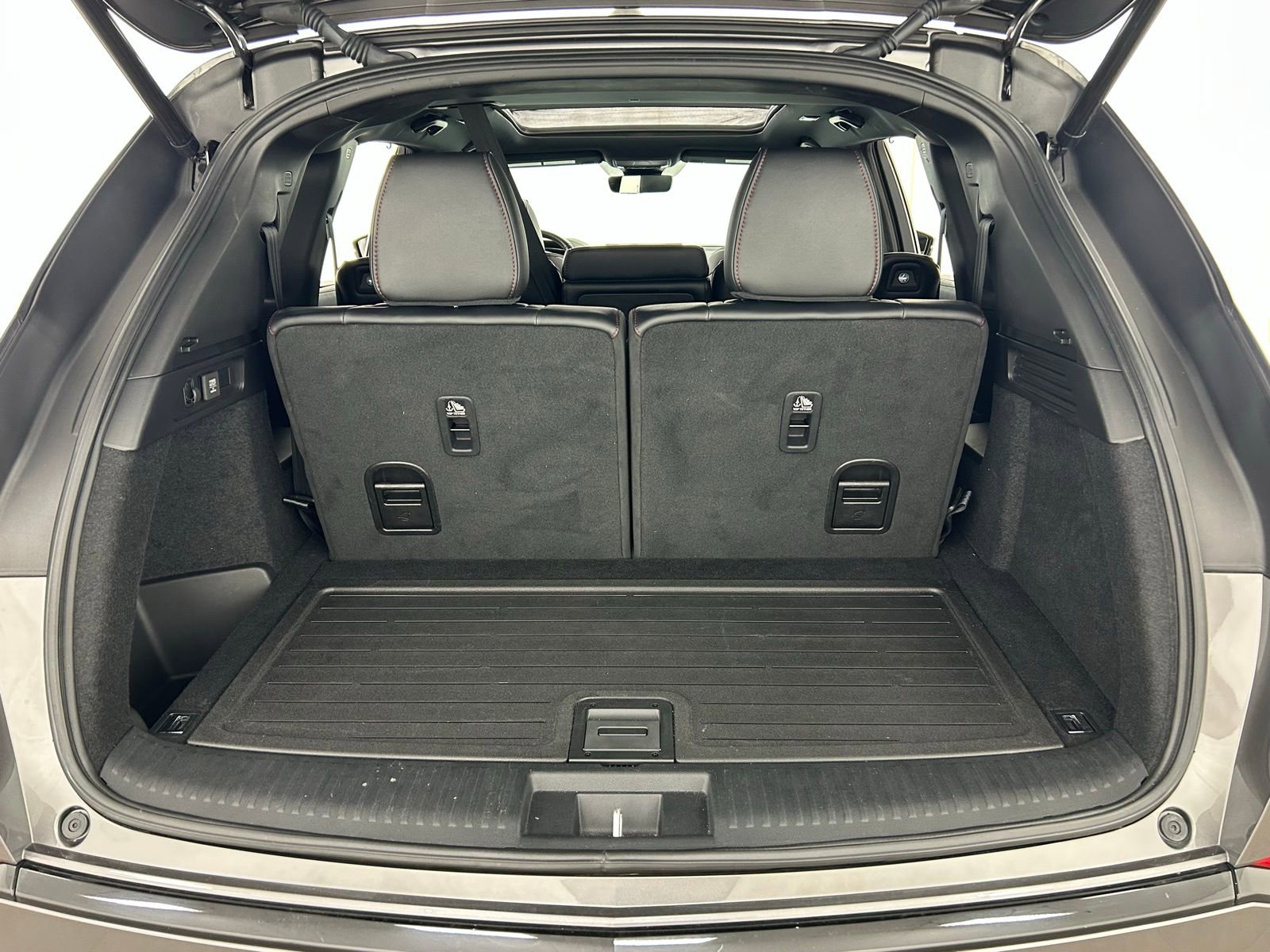 Used 2022 Acura MDX A-Spec image 37