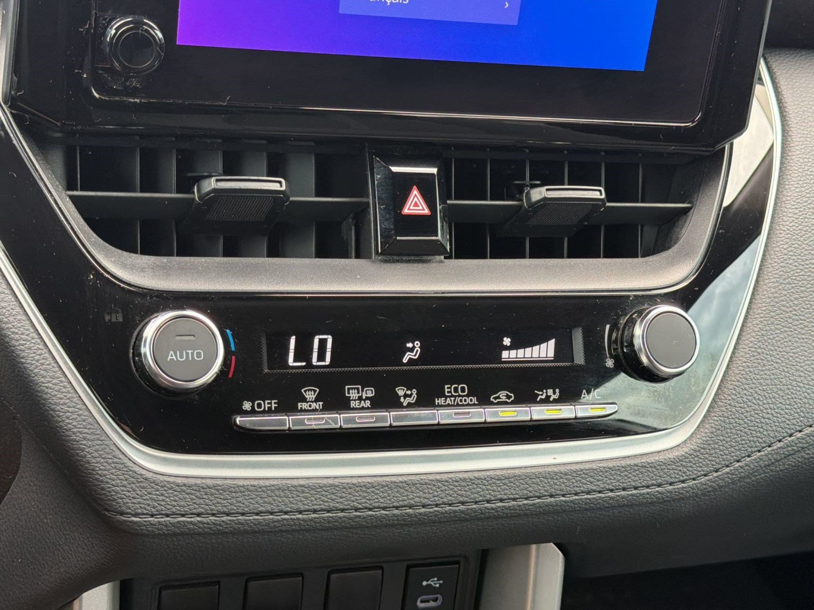 Certified 2023 Toyota Corolla Cross AWD Hybrid image 30