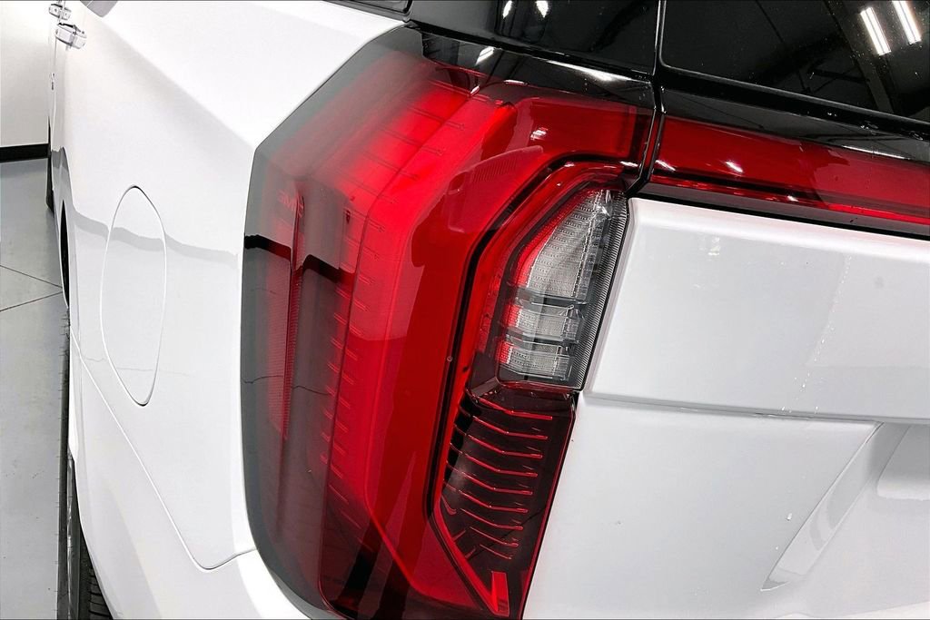 New 2026 GMC Yukon XL Denali image 30