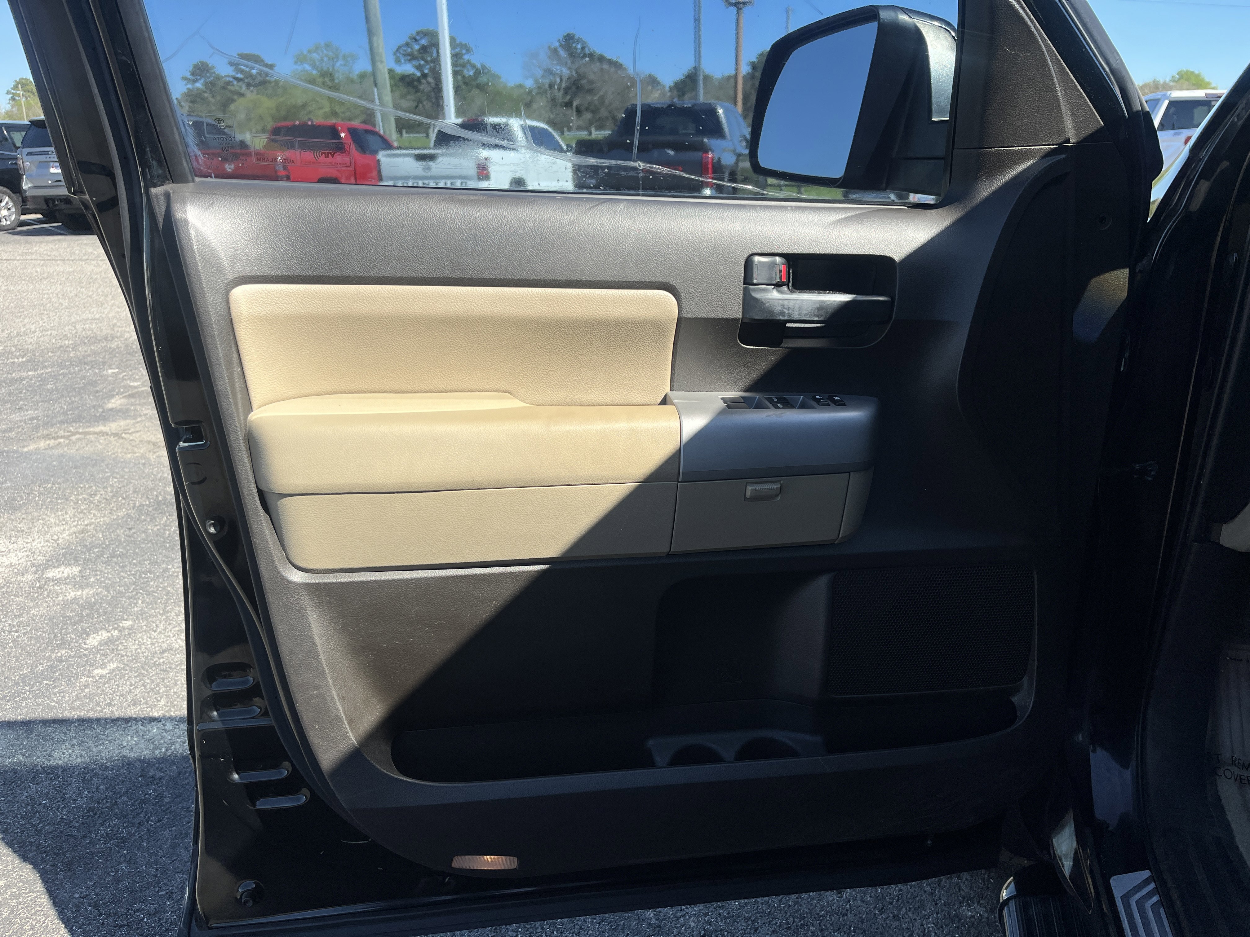 Used 2008 Toyota Sequoia SR5 image 11