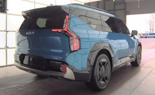 Used 2024 Kia EV9 GT-Line image 3