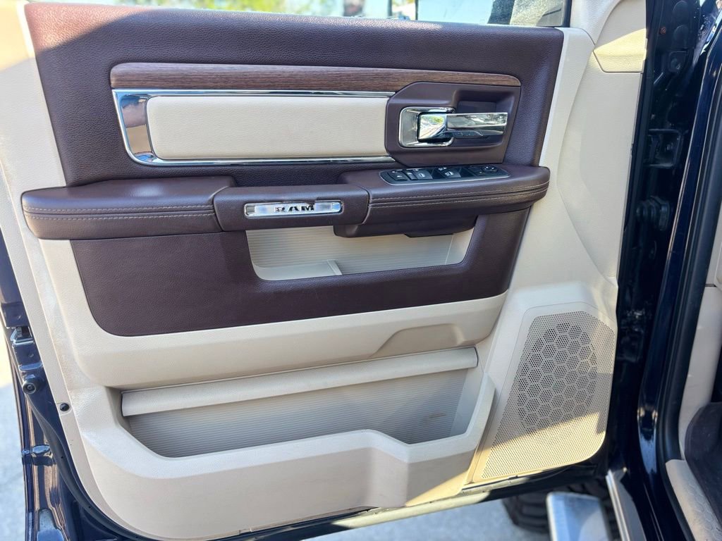 Used 2015 RAM 1500 Laramie w/ Convenience Group image 8