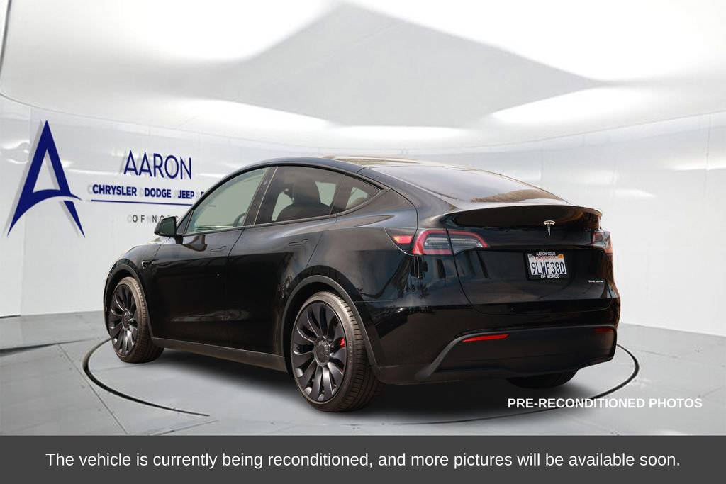 Used 2024 Tesla Model Y Performance image 2