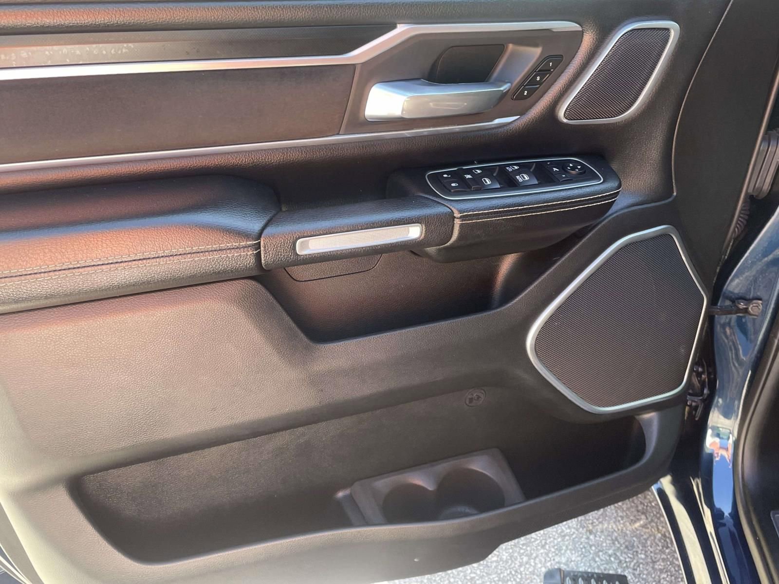 Used 2020 RAM 1500 Laramie image 17