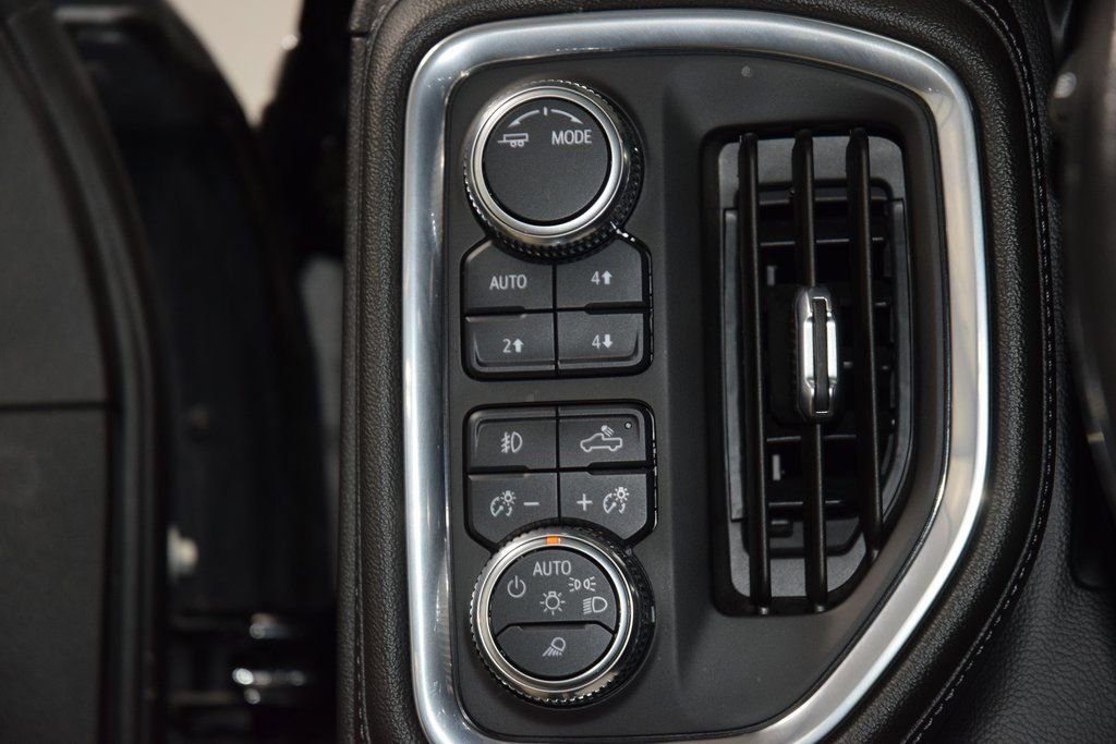 Used 2022 GMC Sierra 3500 Denali w/ Denali Ultimate Package image 35