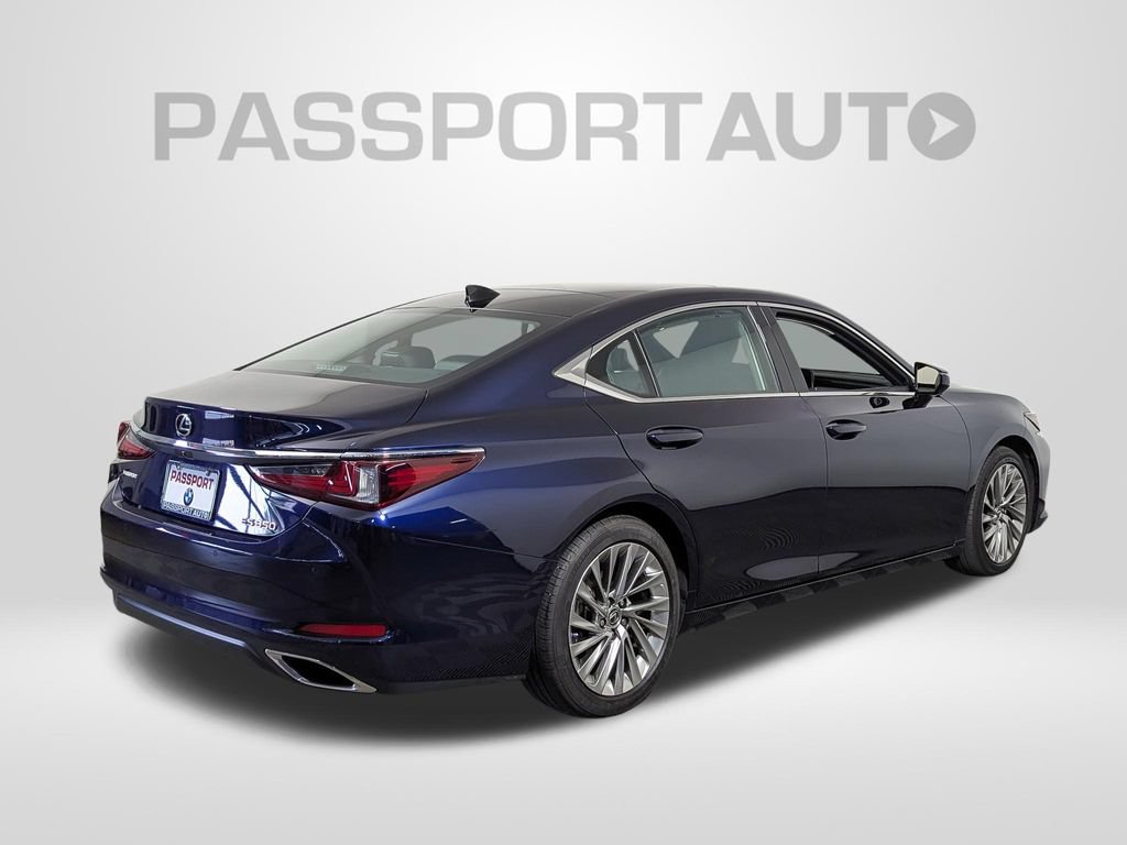 Used 2019 Lexus ES 350 Ultra Luxury w/ Accessory Package FWD image 7
