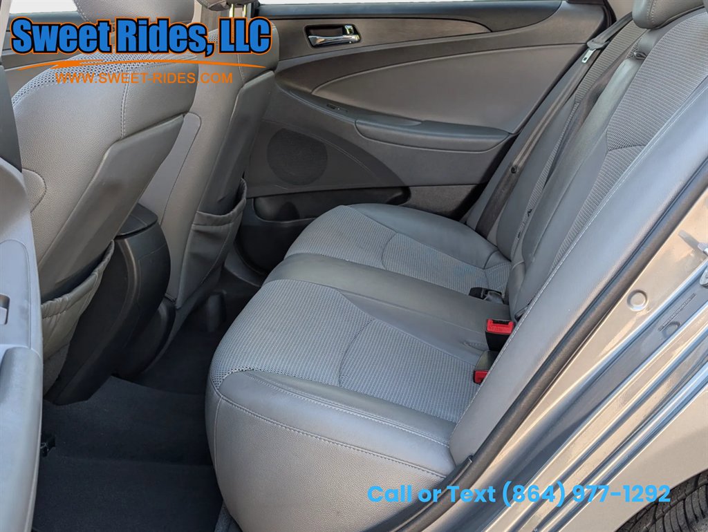 Used 2013 Hyundai Sonata SE w/ Navigation & Sunroof Pkg image 11