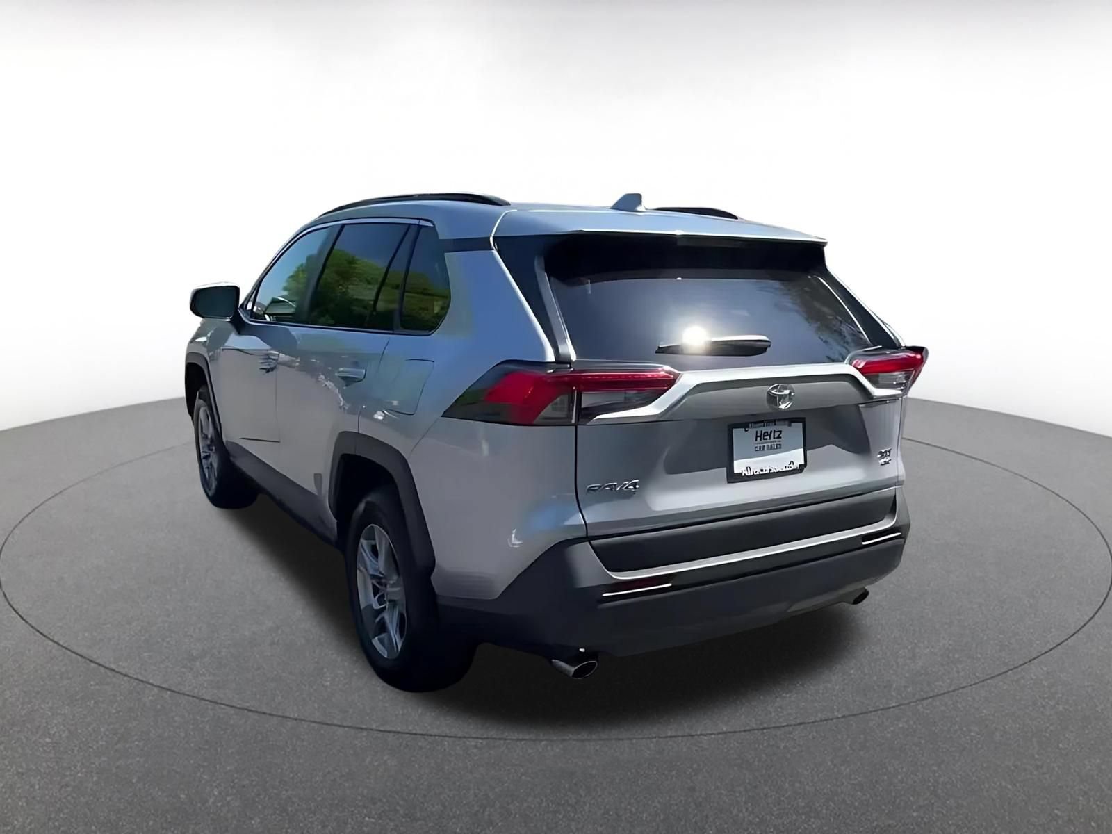 Used 2024 Toyota RAV4 XLE w/ Convenience Package AWD/4WD image 10