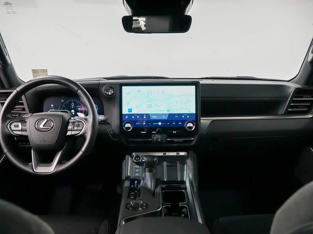 Used 2024 Lexus GX 550 image 21