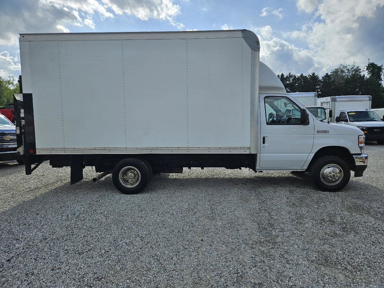Used 2022 Ford E-450 and Econoline 450 Super Duty w/ Power Windows & Locks Group RWD image 6
