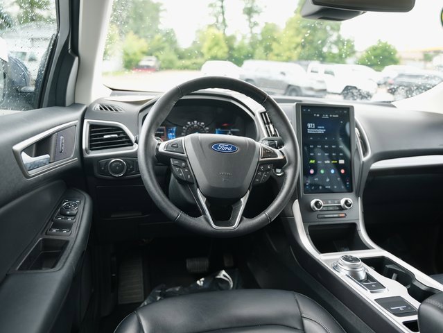 Used 2024 Ford Edge SEL image 16