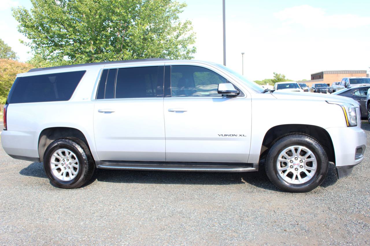 Used 2017 GMC Yukon XL SLT w/ Open Road Package AWD/4WD image 6