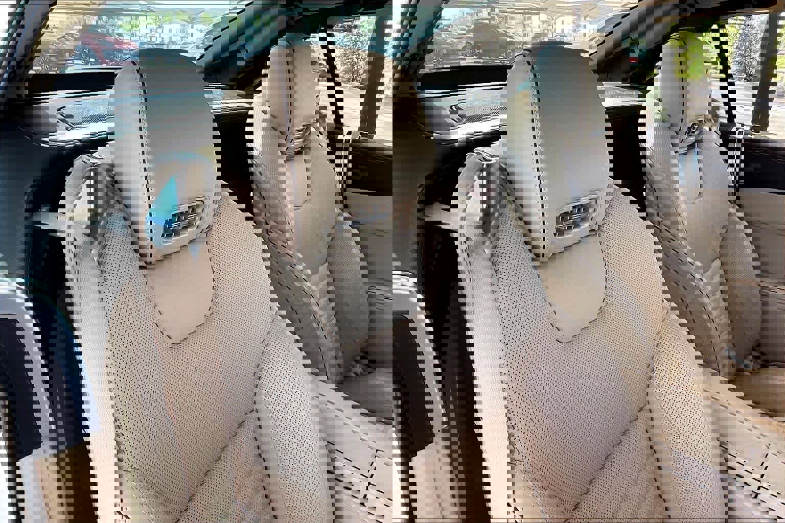 Used 2014 Mercedes-Benz SL 550 image 18