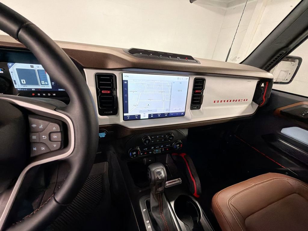 Used 2024 Ford Bronco Heritage Edition AWD/4WD image 18