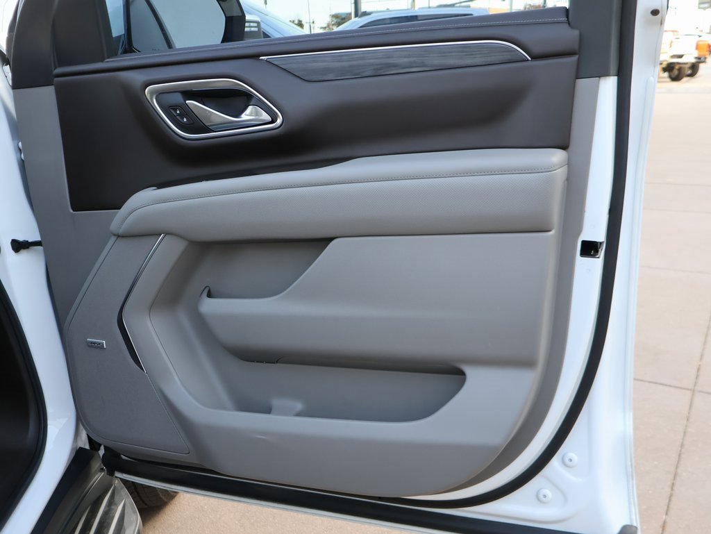 Used 2022 GMC Yukon SLT w/ SLT Luxury Package image 11