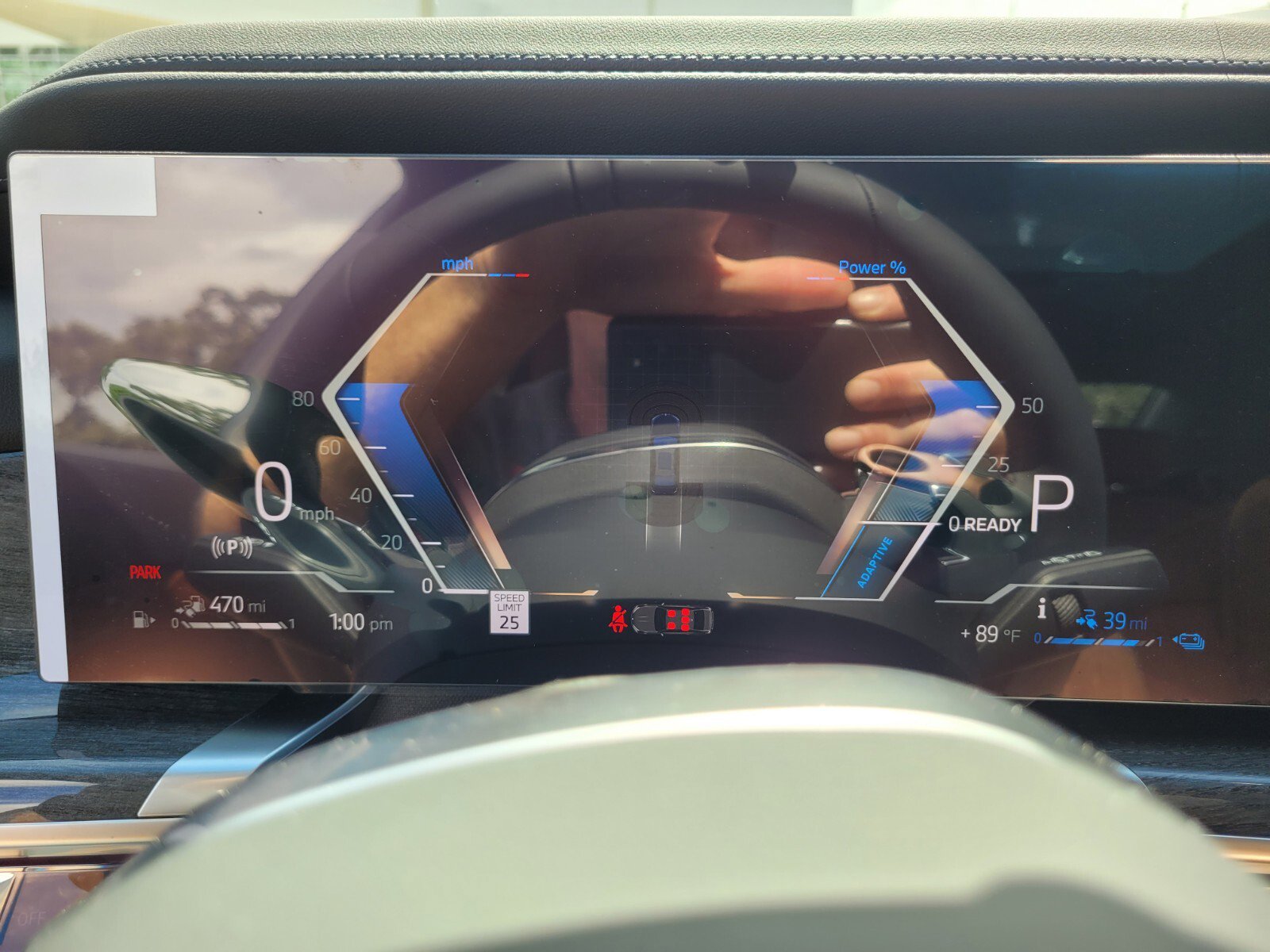 Used 2026 BMW 750e xDrive image 30