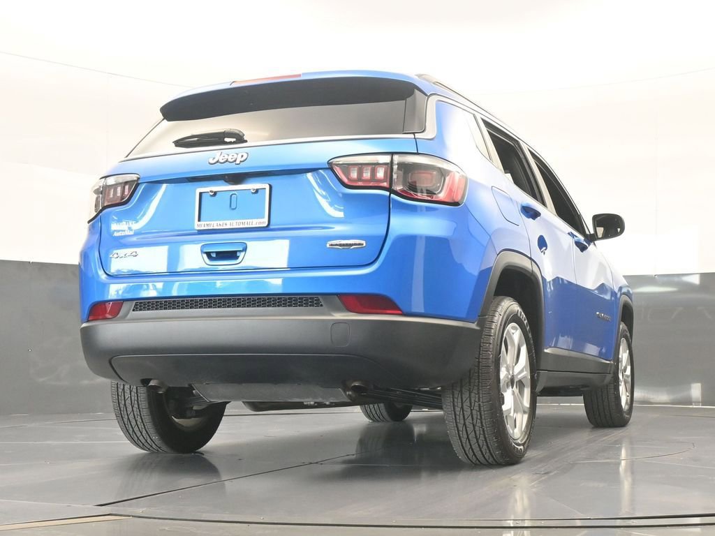 Used 2025 Jeep Compass Latitude AWD/4WD image 60